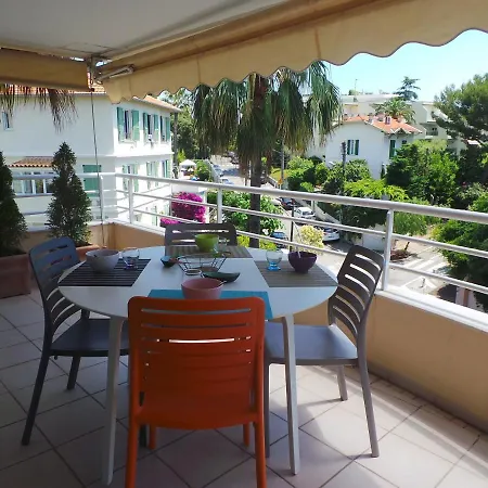 Appartement Triangle Du Cap Saramartel Pinede *