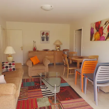 Appartement Triangle Du Cap Saramartel Pinede *